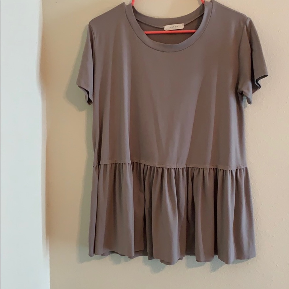 Women’s Top.